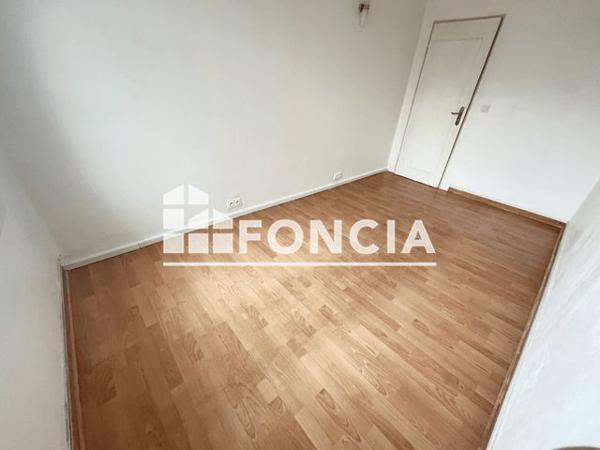 Location Appartement 4 pièces 83 m² - 1 AVENUE GARENNIERE Fresnes 94260