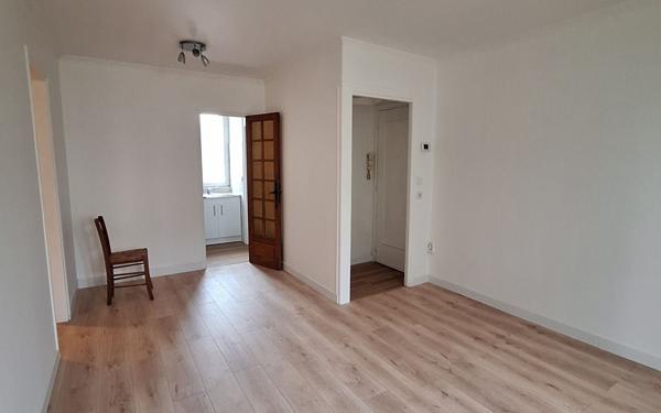 Appartement à louer    3 pièces •  Le Blanc-Mesnil