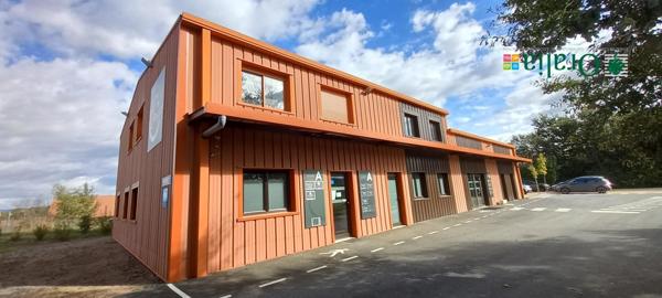 Local commercial · Location Theize (69620)
