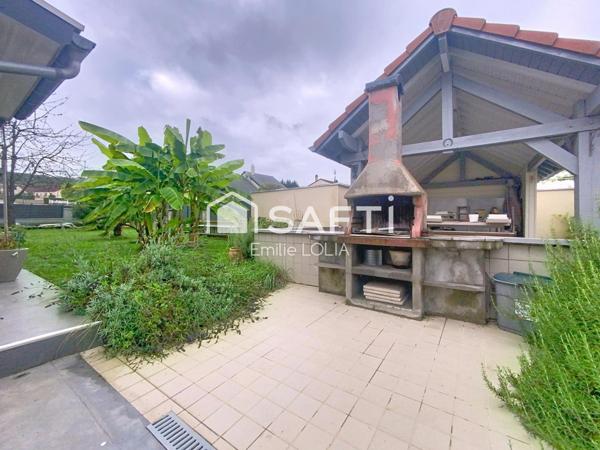 Charmante maison individuelle, double garage