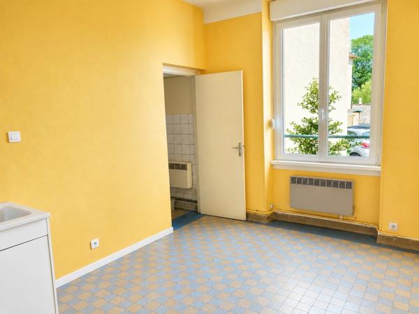 🔥 OPPORTUNITÉ RARE À DARNEY – IMMEUBLE AVEC LOCAL COMMERCIAL ET APPARTEMENT – IDÉAL INVESTISSEUR OU PROFESSIONNEL 🔥