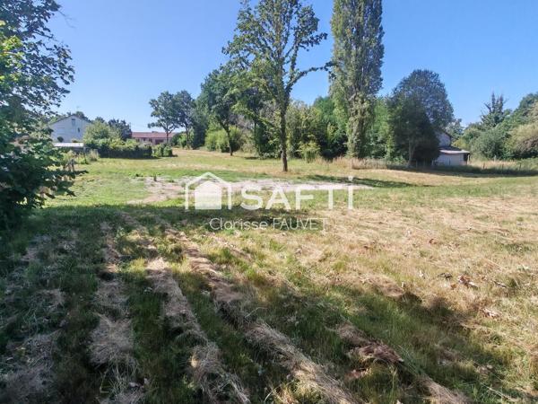 Beau terrain de 1200 m² constructible
