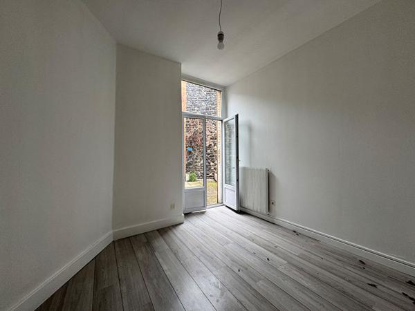 Location
                Appartement67,94 m² - 4 Pièces -
                    CLERMONT FERRAND (63000)