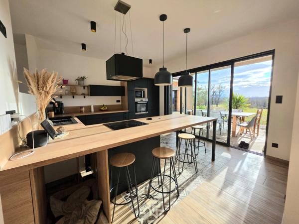 SALVIZINET, Maison plain-pied de 167 m² avec 991 m² de terrain