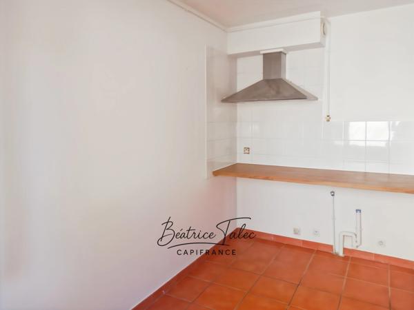 Plus que 2 lots disponibles – Duplex avec terrasse T3 – 71 m2, parking privé – Calme absolu 10 minutes de Lançon de Provence, provence, Bouches-du-Rhône, Quartier calme, résidentiel