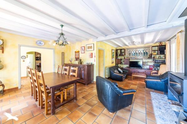 Maison à vendre 285 000 € Finhan 6 p 147 m² DPE C