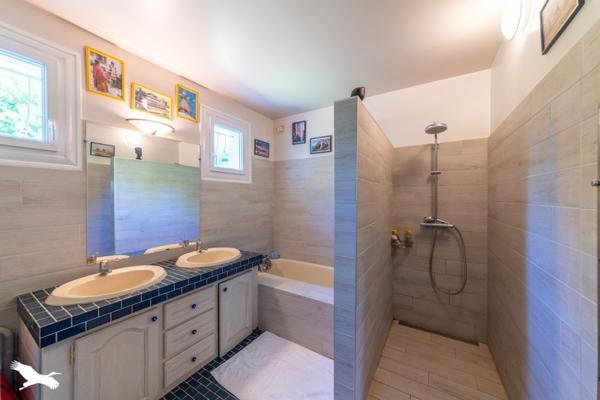 Maison à vendre 285 000 € Finhan 6 p 147 m² DPE C