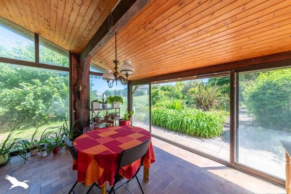Maison à vendre 285 000 € Finhan 6 p 147 m² DPE C