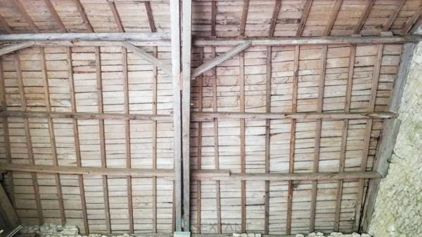 CHARENTAISE, 95M², 3 CHAMBRES, JARDIN, GRANDES DEPENDANCES