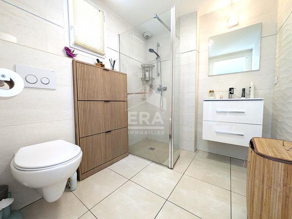 Saint-Laurent-du-Var Magnifique duplex 4 pièces de 80 m² avec terrasse exceptionnelle, piscine et vue dégagée
