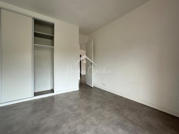 Saint-Affrique (12400) APPARTEMENT F2 DE 38 M² AVEC TERRASSE