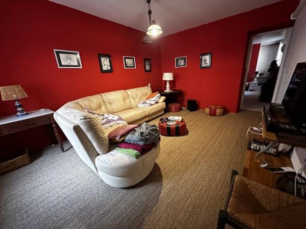 Maison mitoyenne 2 côtés Val-de-Dagne 153 m²