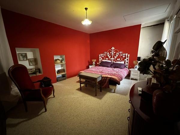 Maison mitoyenne 2 côtés Val-de-Dagne 153 m²