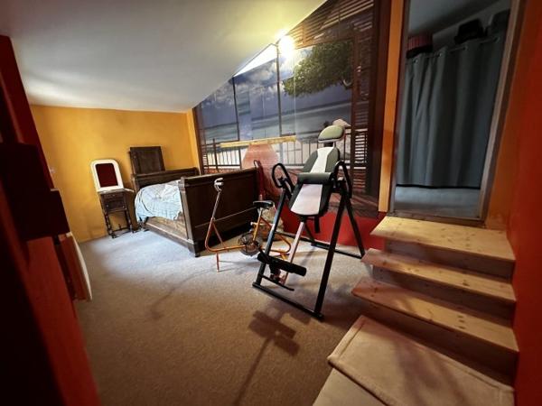 Maison mitoyenne 2 côtés Val-de-Dagne 153 m²