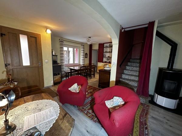Maison mitoyenne 2 côtés Val-de-Dagne 153 m²