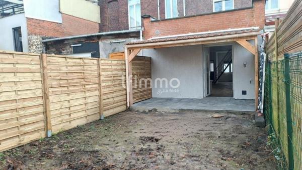 Maison de ville entièrement rénovée avec jardin