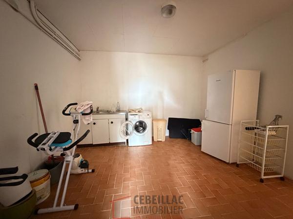 Maison 9 pièce(s) 5 chambre(s) 179 m²