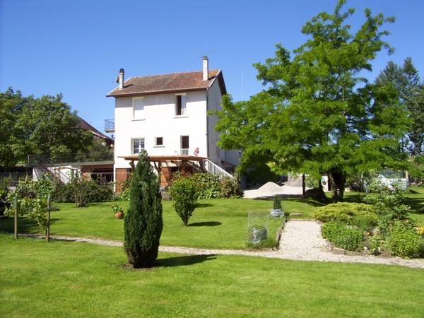 Dpt Isère (38), à vendre LES ABRETS maison P6 de 172 m² sur parc de 9198 m²