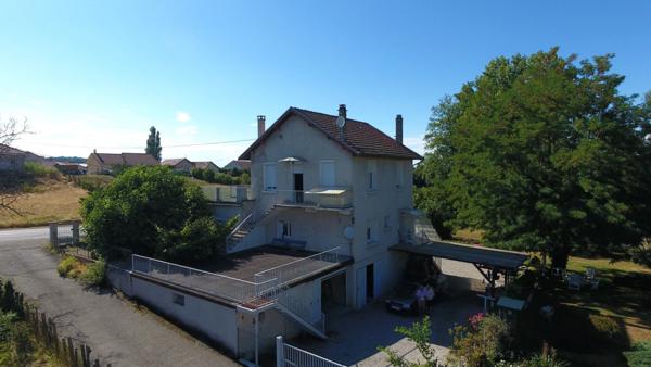 Dpt Isère (38), à vendre LES ABRETS maison P6 de 172 m² sur parc de 9198 m²