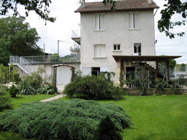 Dpt Isère (38), à vendre LES ABRETS maison P6 de 172 m² sur parc de 9198 m²