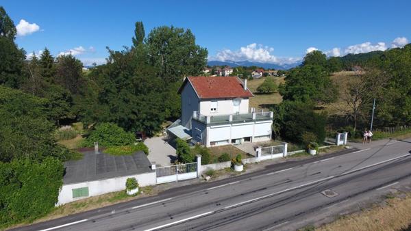 Dpt Isère (38), à vendre LES ABRETS maison P6 de 172 m² sur parc de 9198 m²