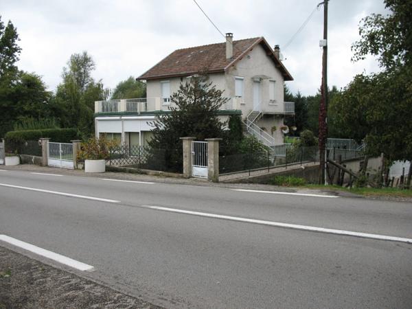 Dpt Isère (38), à vendre LES ABRETS maison P6 de 172 m² sur parc de 9198 m²