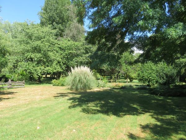 Dpt Isère (38), à vendre LES ABRETS maison P6 de 172 m² sur parc de 9198 m²