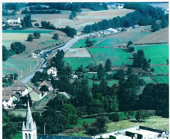 Dpt Isère (38), à vendre LES ABRETS maison P6 de 172 m² sur parc de 9198 m²