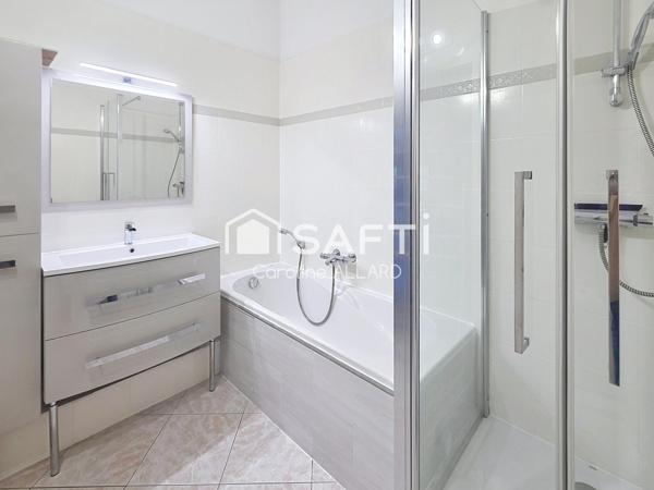 Maison de Plain-pied T5 sur une parcelle de 786m² avec piscine