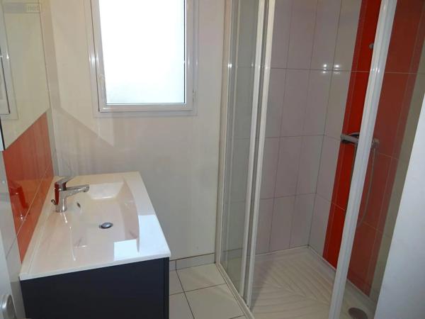 Location - Maison Saint-Germain-en-Coglès 35133 5 pièces 122 m 2 708 m 2