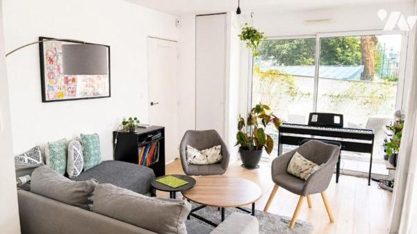 Exclusivité. L'étude notariale Cheuvreux Rennes vous propose en exclusivité cet agréable appart...