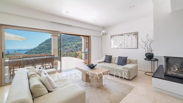 Villa vue mer – Jardin plat – Proche Monaco