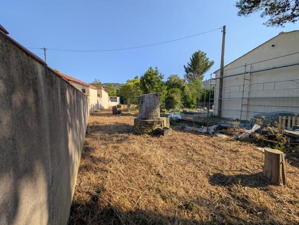 Terrain à vendre à La Penne-sur-Huveaune (13821) - Bouches-du-Rhône