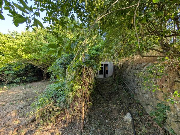 Terrain à vendre à La Penne-sur-Huveaune (13821) - Bouches-du-Rhône