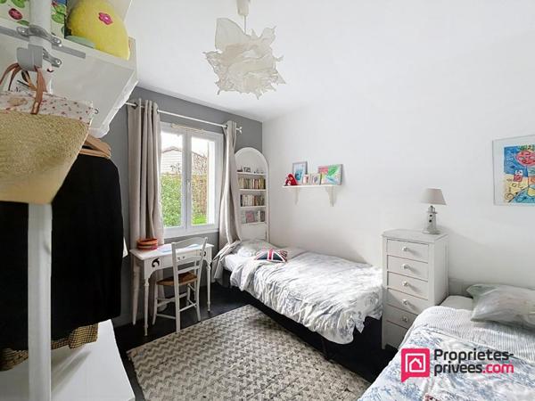 Marsilly - Maison familiale 4 chambres avec piscine, jardin, garage