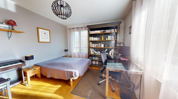 MONTFERMEIL-FRANCEVILLE LUXUEUSE MAISON D'ARCHITECTE, UN HAVRE DE PAIX AUX PORTES DE PARIS (230 m2)