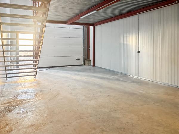 Entrepôt de 84,82m2 PERIGNY SUR YERRES