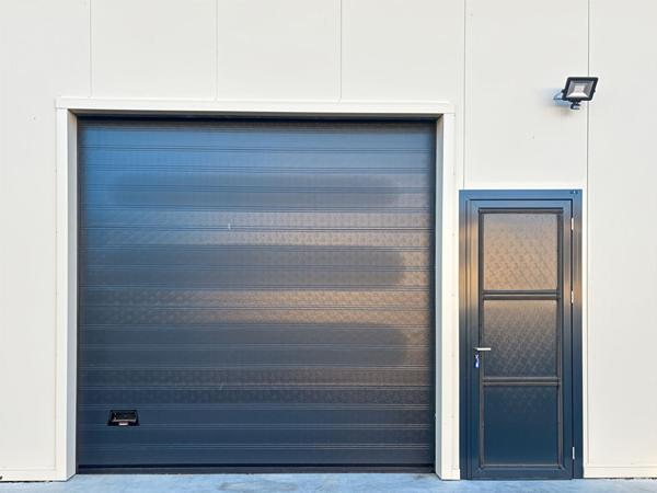 Entrepôt de 84,82m2 PERIGNY SUR YERRES