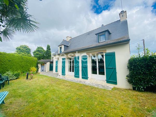 Grande maison bénéficiant d'une localisation privilégiée, proche du centre-ville de Plérin