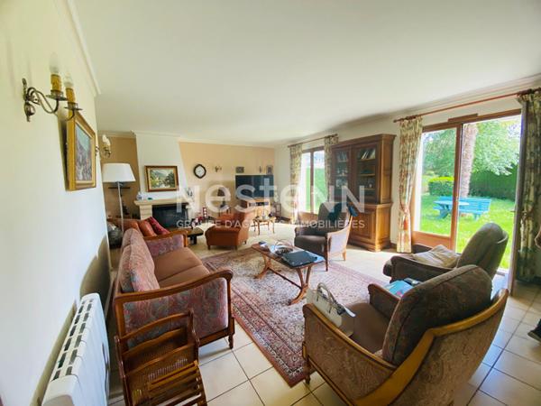 Grande maison bénéficiant d'une localisation privilégiée, proche du centre-ville de Plérin