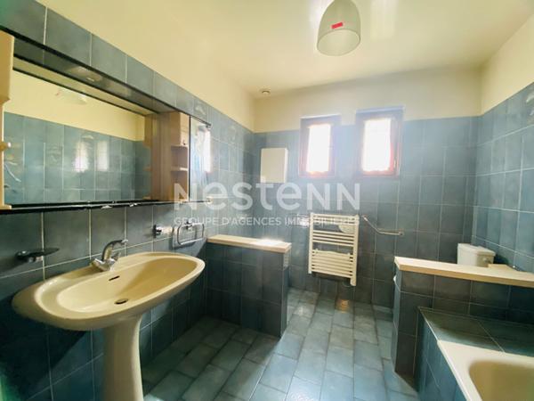 Grande maison bénéficiant d'une localisation privilégiée, proche du centre-ville de Plérin