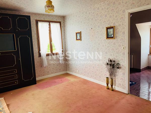 Grande maison bénéficiant d'une localisation privilégiée, proche du centre-ville de Plérin