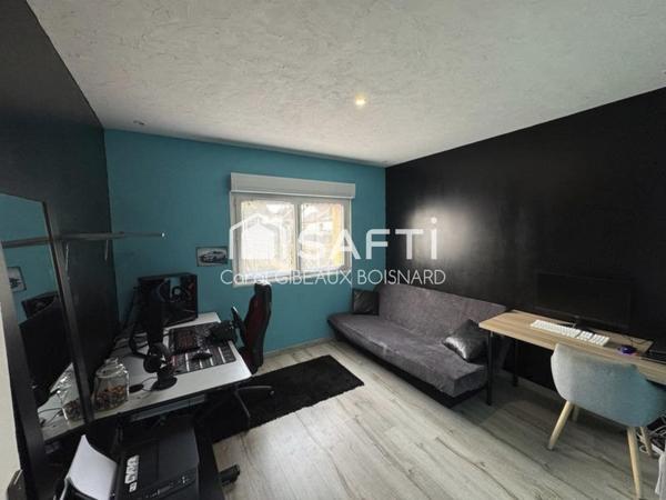 Maison familiale 4 chambres, garage, terrain, proche commodités