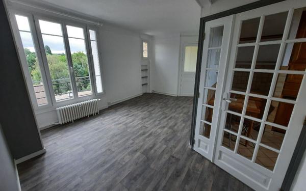 Appartement à louer    3 pièces • 58,44 m2 Clamart