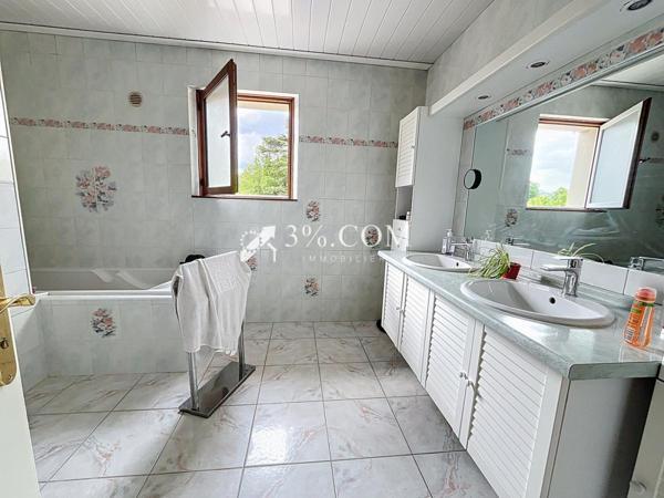 Maison 11 pièce(s) 7 chambre(s) 268 m²