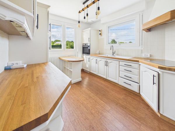 MAISON FAMILIALE DE 145 m² AVEC 4 CHAMBRES