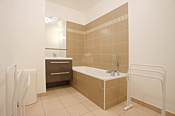 Appartement Nanterre 3 pièce(s) 70 m2 €409 000 ** - Référence 15182