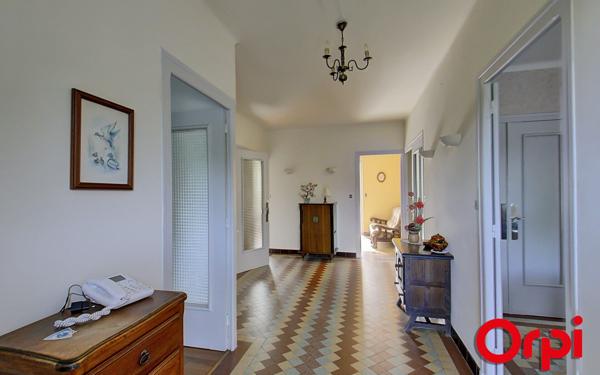 Maison à vendre    6 pièces •  Bourgoin-Jallieu