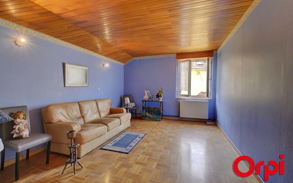 Maison à vendre    6 pièces •  Bourgoin-Jallieu