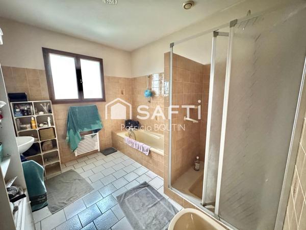 PAVILLON PLAIN PIED 3 CHAMBRES GARAGE A MELLE !